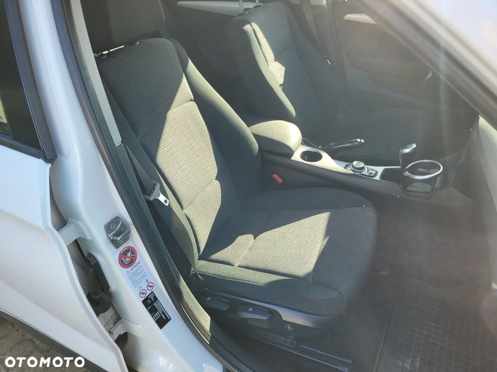 BMW X1 sDrive20d EfficientDynamics - 24