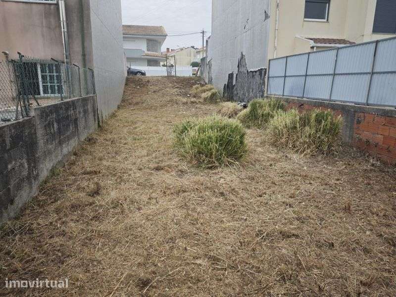 Vende-se terreno em Serzedo - Grande imagem: 2/3