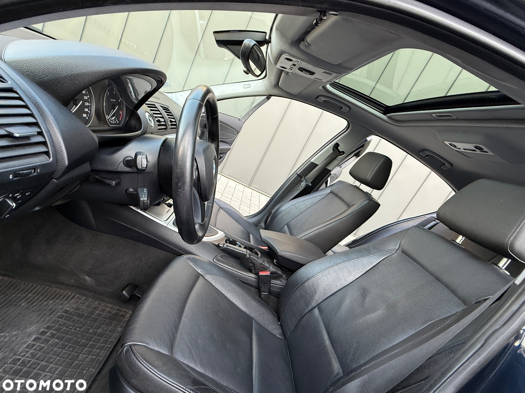 BMW Seria 1 120d - 17