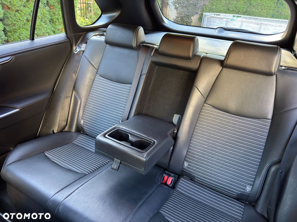 Toyota RAV4 - 17