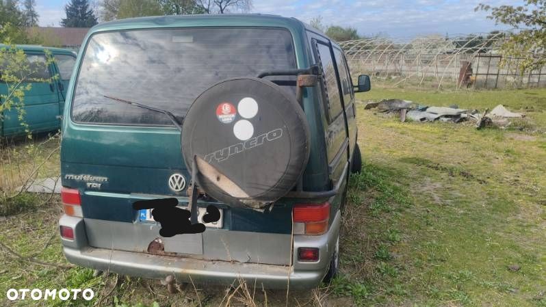 Volkswagen Multivan - 4