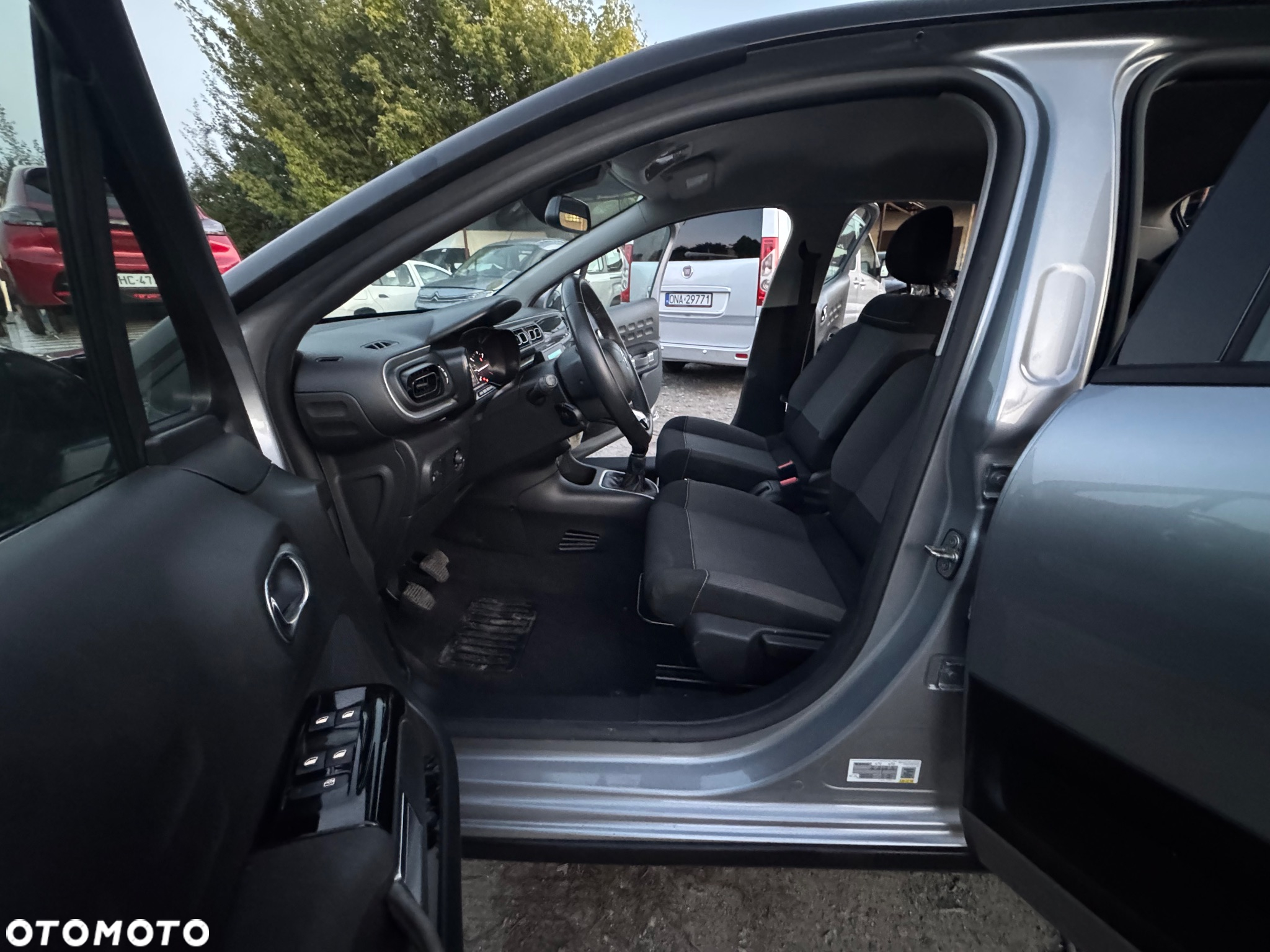 Citroën C3 1.5 BlueHDi Shine - 11