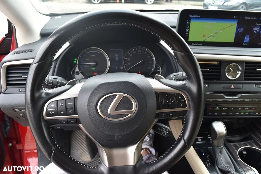 Lexus Seria RX - 16