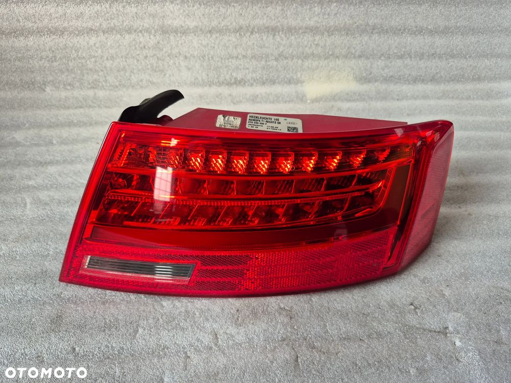 Audi A5 8T 8F LAMPA PRAWY LEWY TYŁ 8T8945096F 8T0945095F - 8