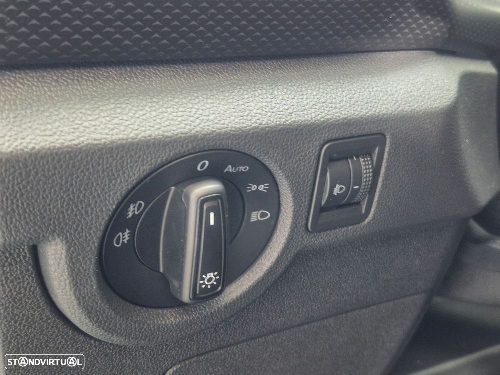 VW T-Cross 1.0 TSI Life - 11