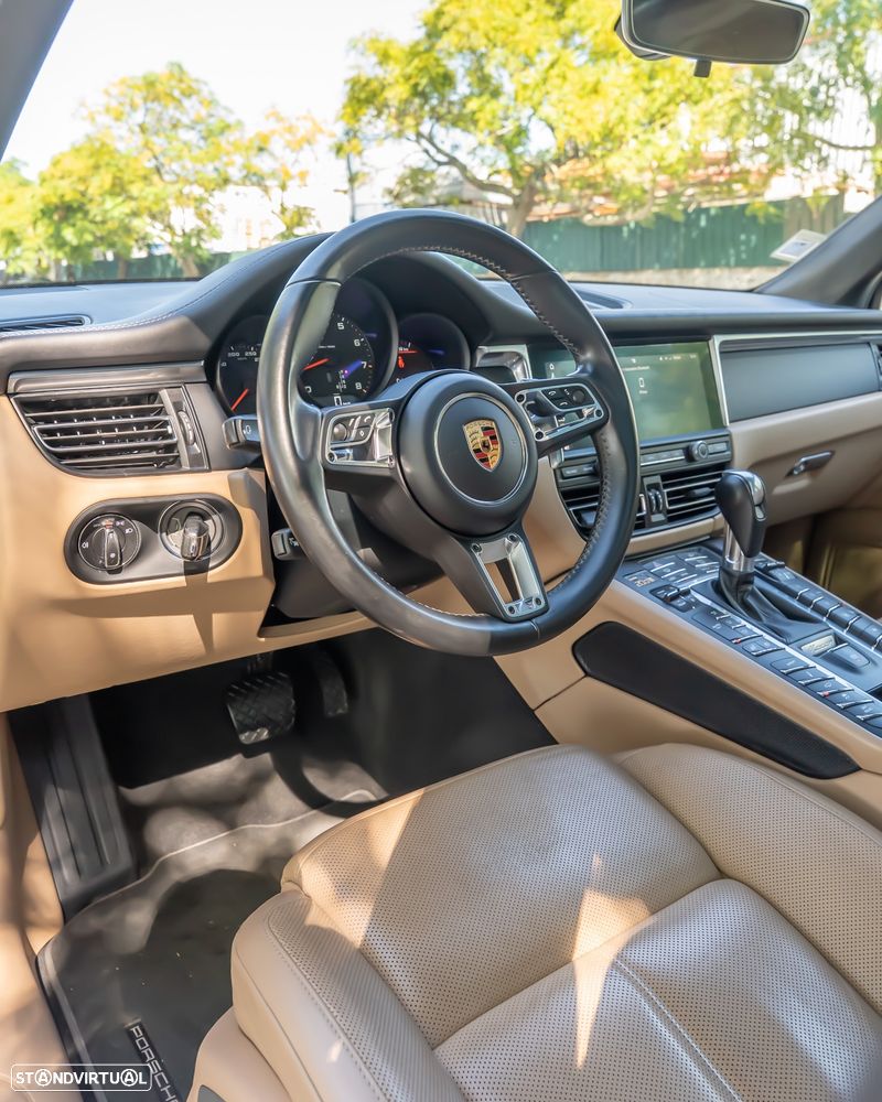 Porsche Macan - 13