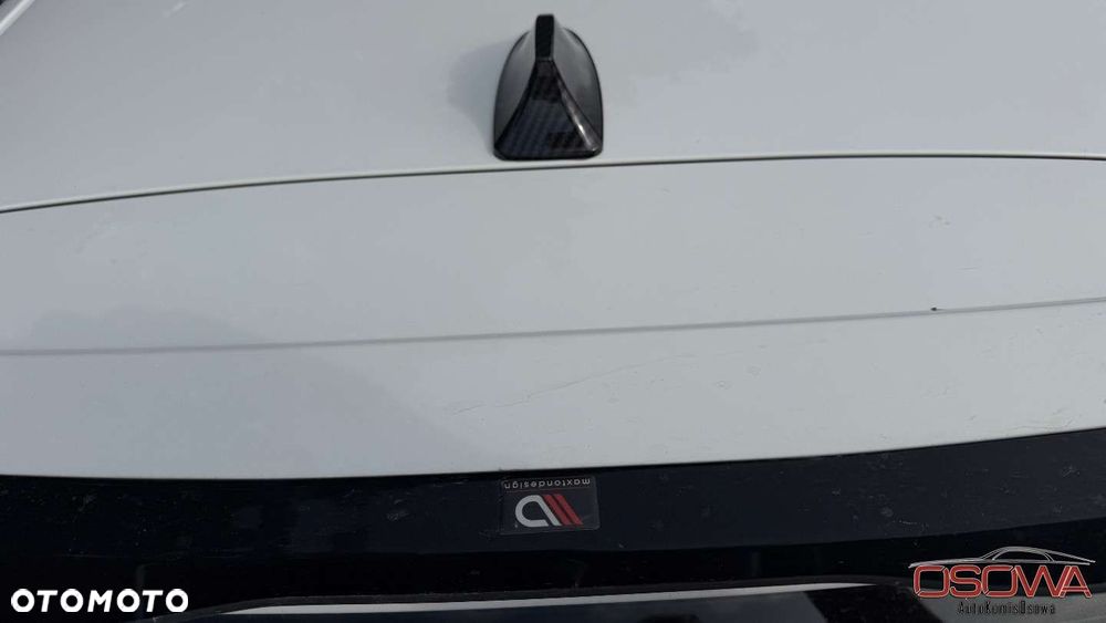 Volkswagen Golf - 10