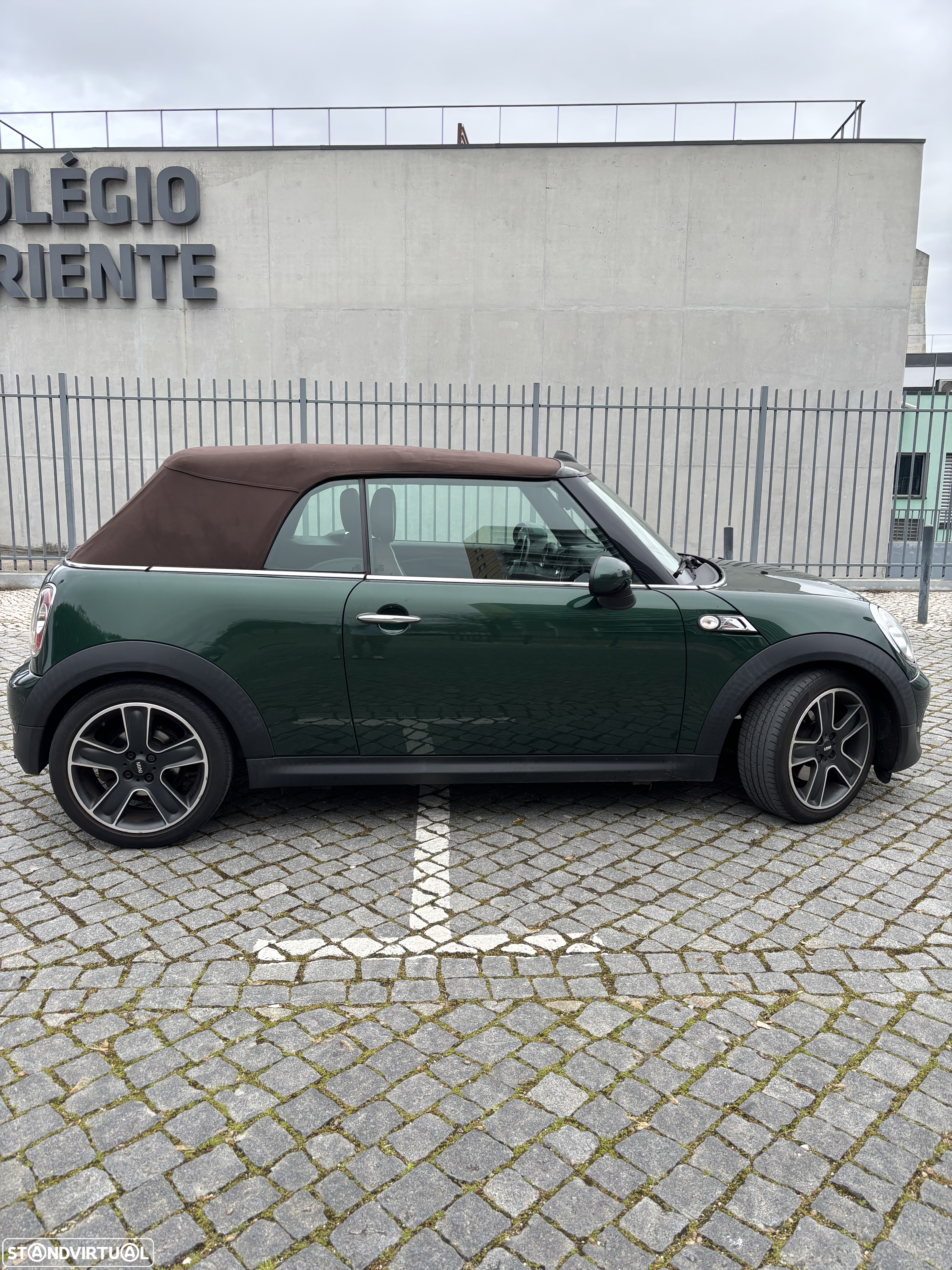 MINI Cabrio Cooper S - 6