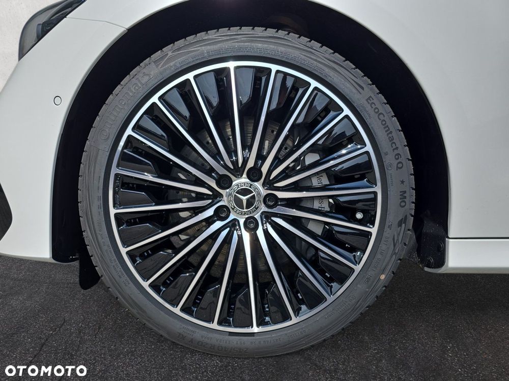 Mercedes-Benz Klasa E - 9