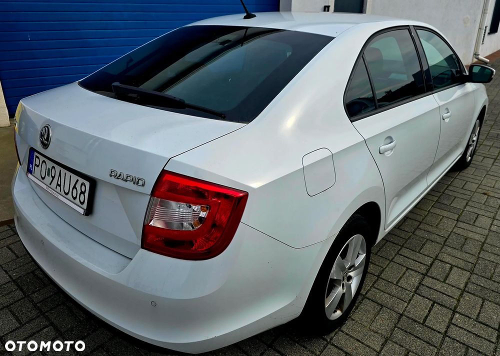 Skoda RAPID 1.6 TDI DPF Ambition - 4