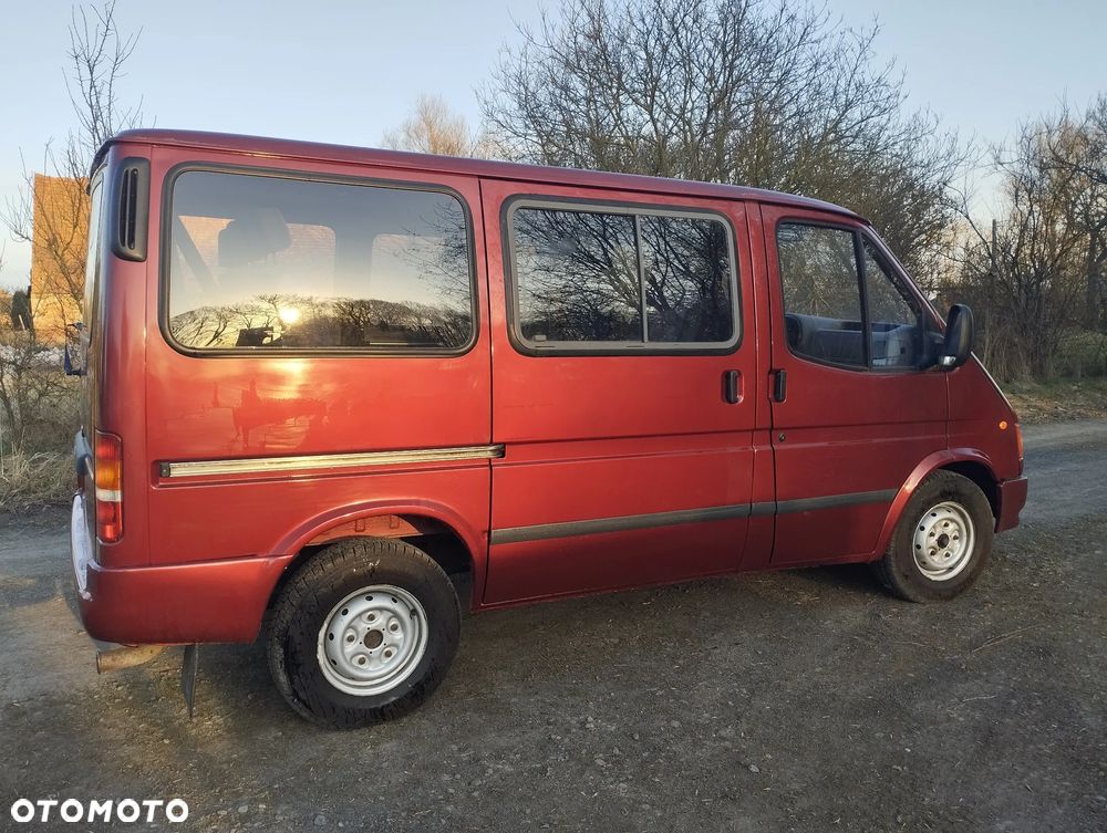 Ford Transit - 4
