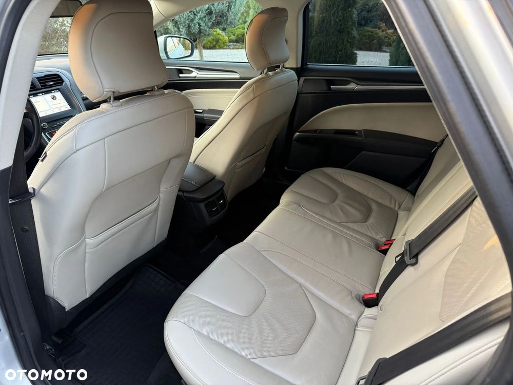 Ford Mondeo 2.0 TDCi STart-Stopp PowerShift-Aut Titanium - 8