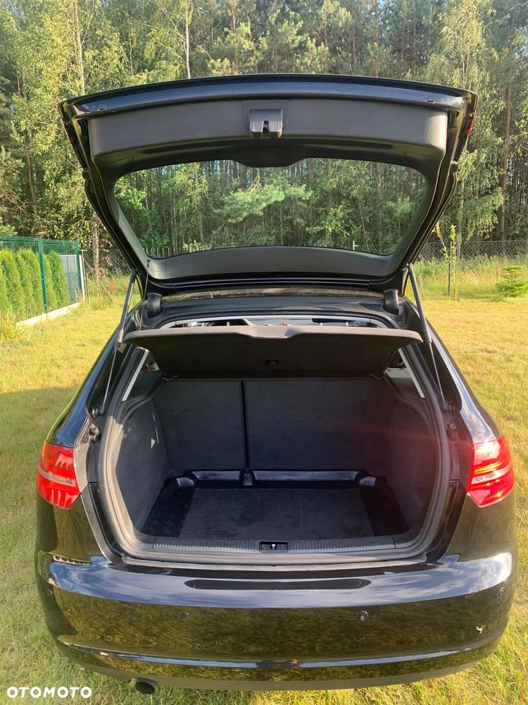 Audi A3 Sportback - 16