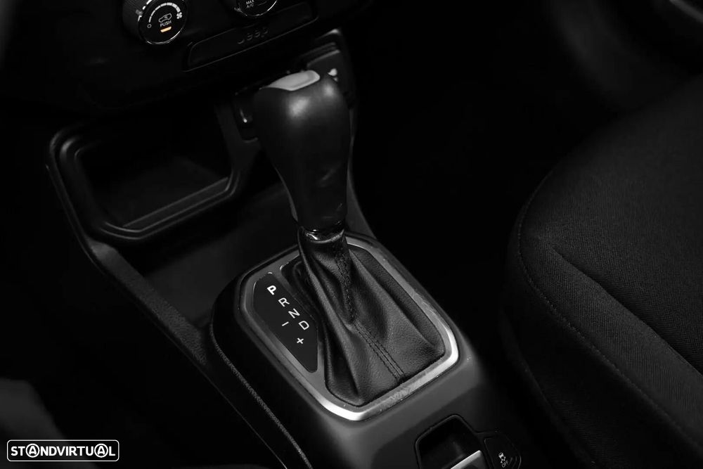 Jeep Renegade - 40