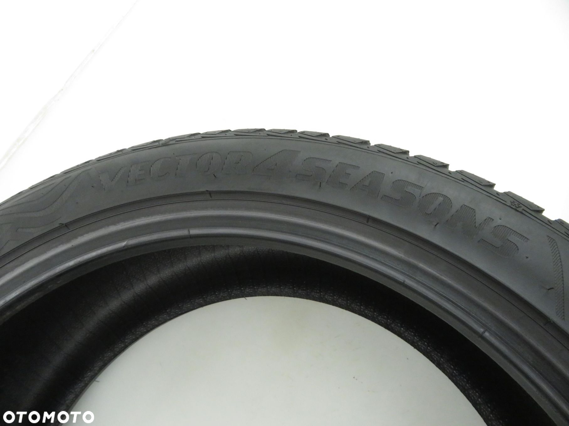 225/45R19 OPONA CAŁOROCZNA Goodyear Vector 4Seasons Gen-2 96W XL - 5