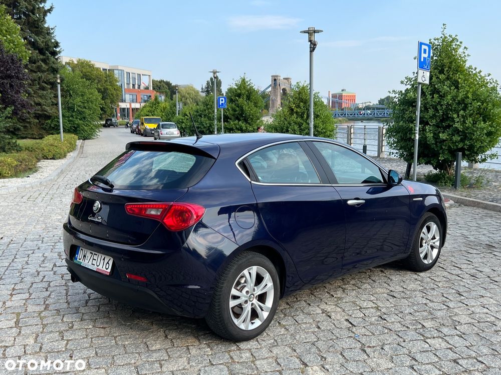 Alfa Romeo Giulietta 1.4 TB MultiAir Distinctive - 4