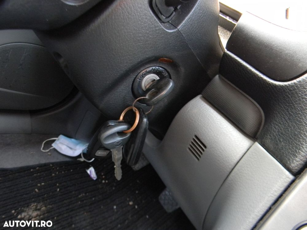 Dezmembrari  Mazda 6 (GG)  2002  > 2008 1.8 Benzina - 21