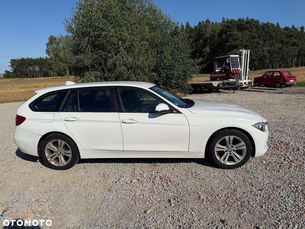 BMW Seria 3 318d Edition Luxury Line Purity - 2