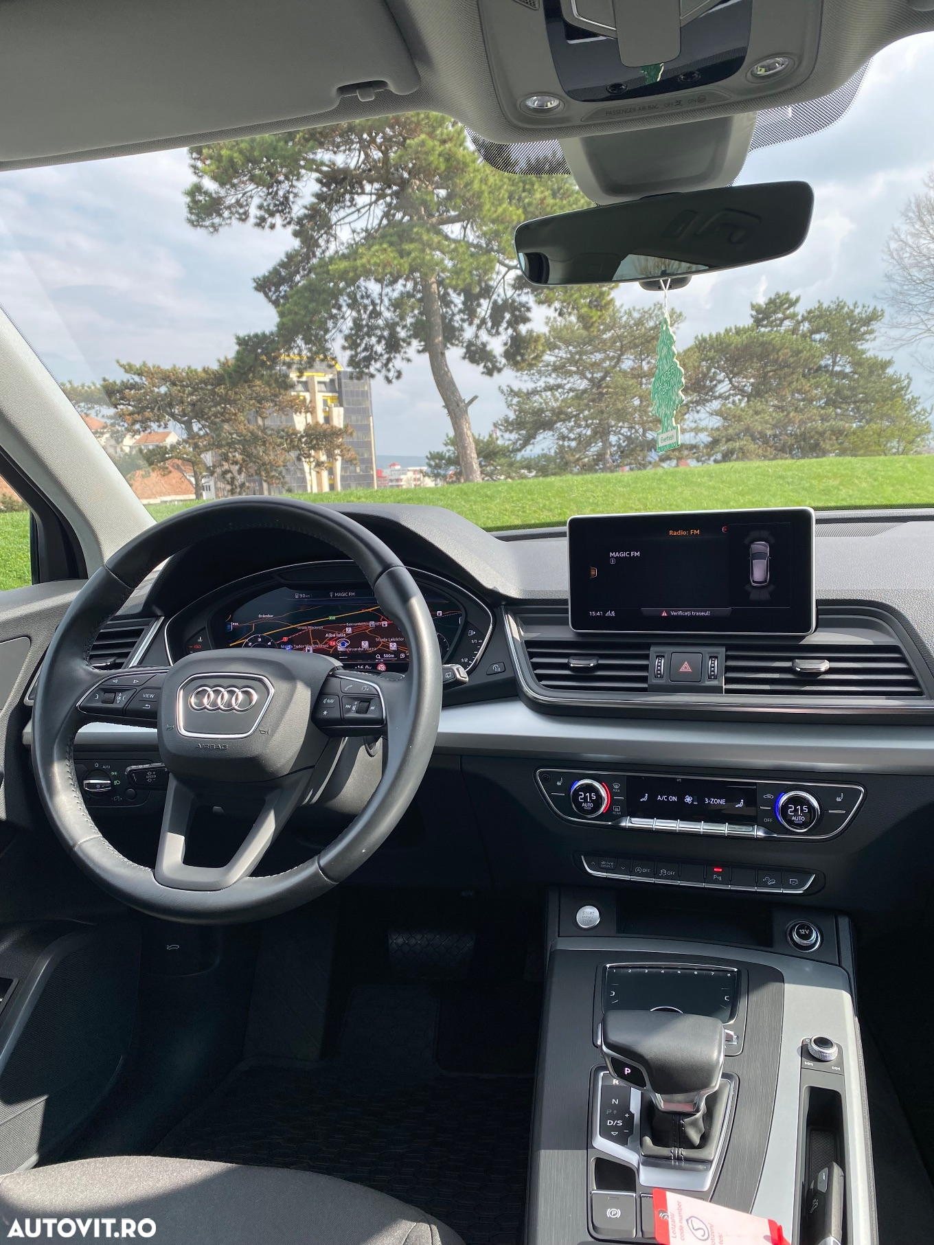 Audi Q5 2.0 40 TDI quattro S tronic Design - 10