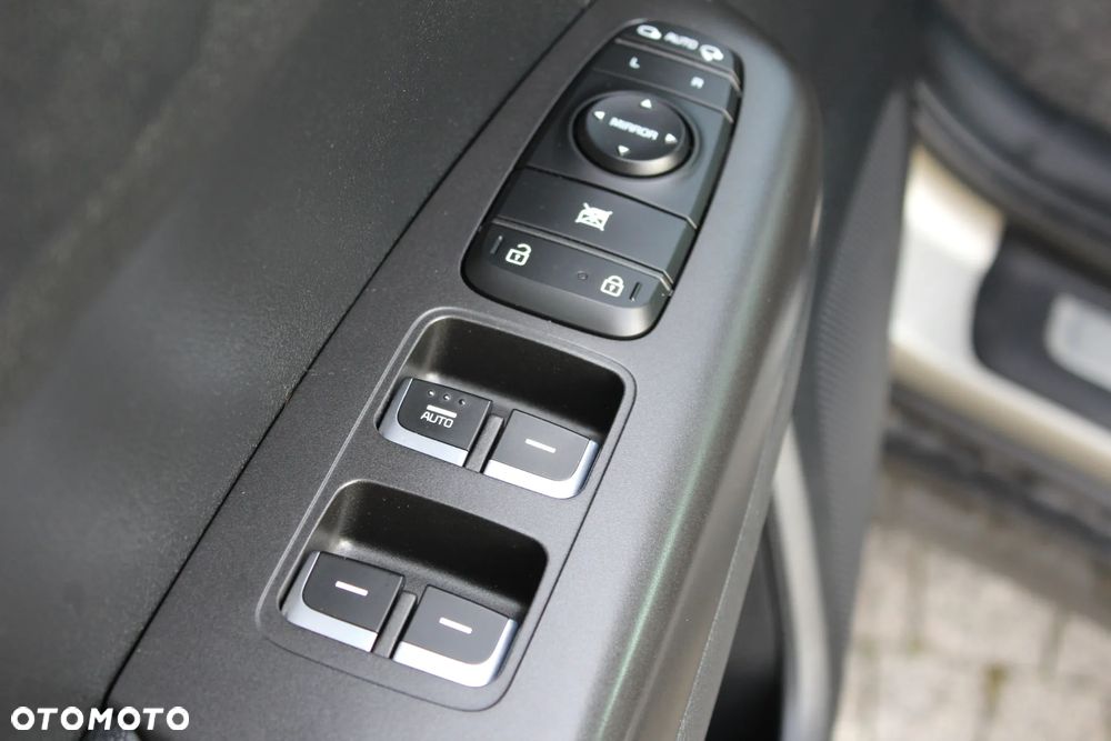 Kia Sportage 1.7 CRDI L 2WD DCT - 13