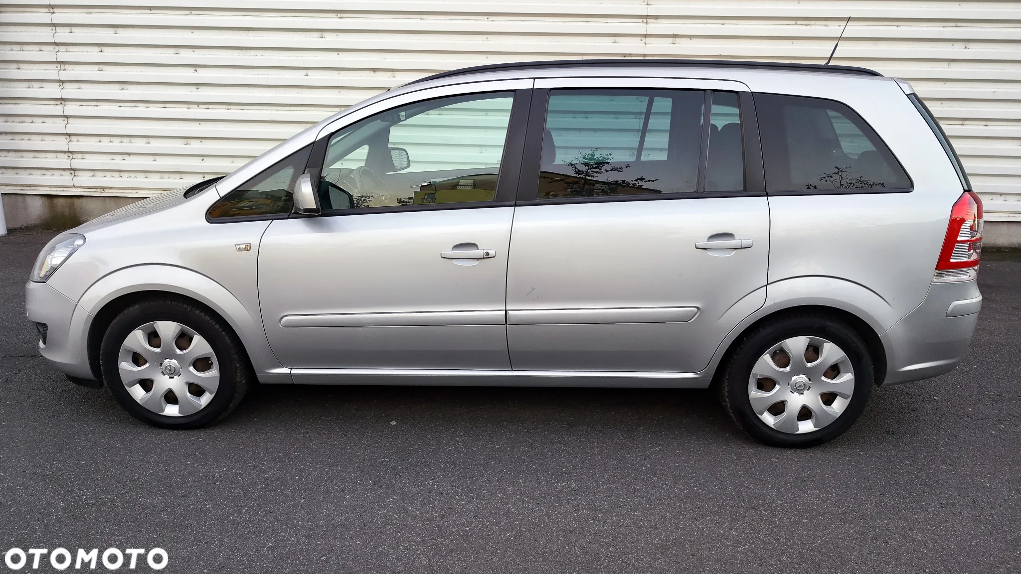 Opel Zafira - 12