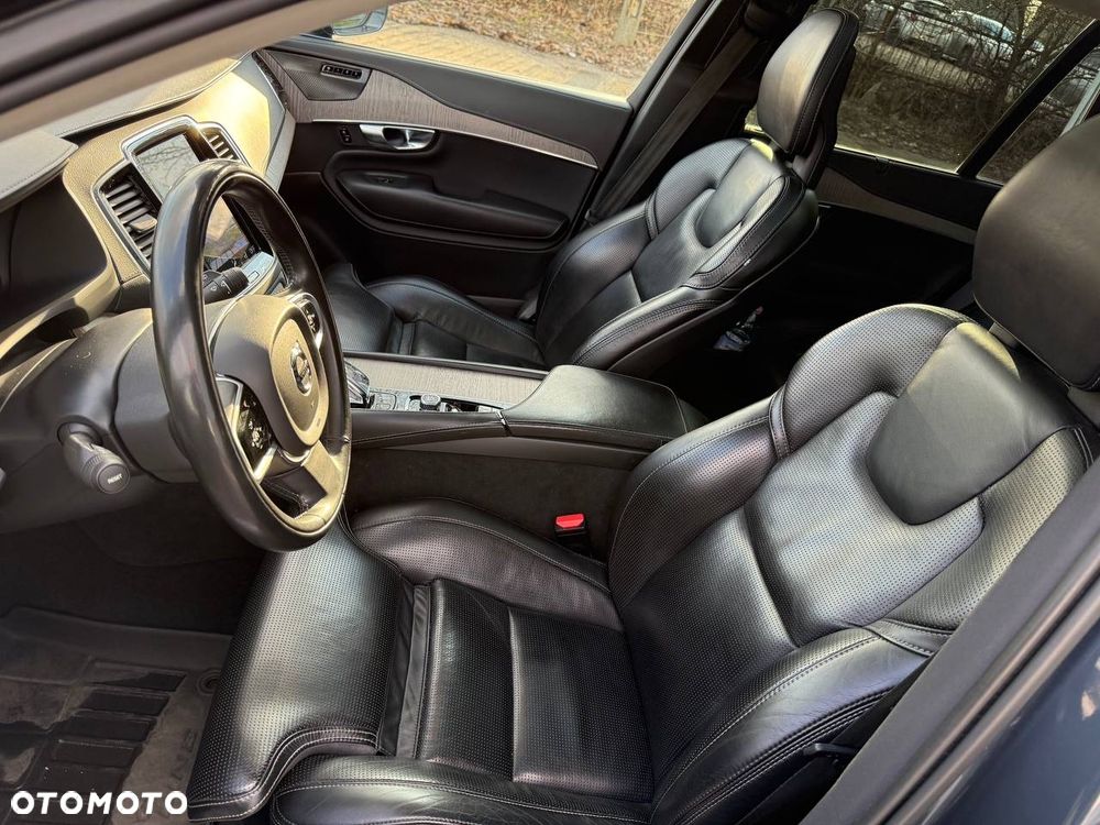 Volvo XC 90 - 10