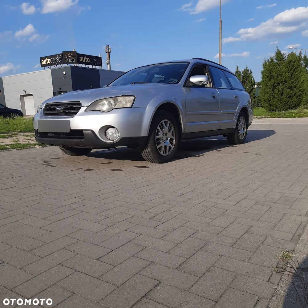 Subaru Legacy 2.5i MT - 2