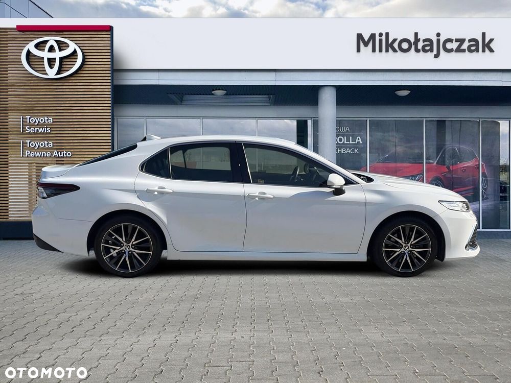 Toyota Camry 2.5 Hybrid Executive CVT - 11