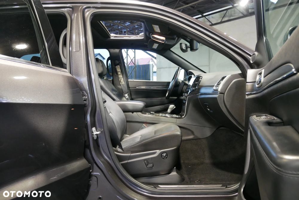 Jeep Grand Cherokee - 9