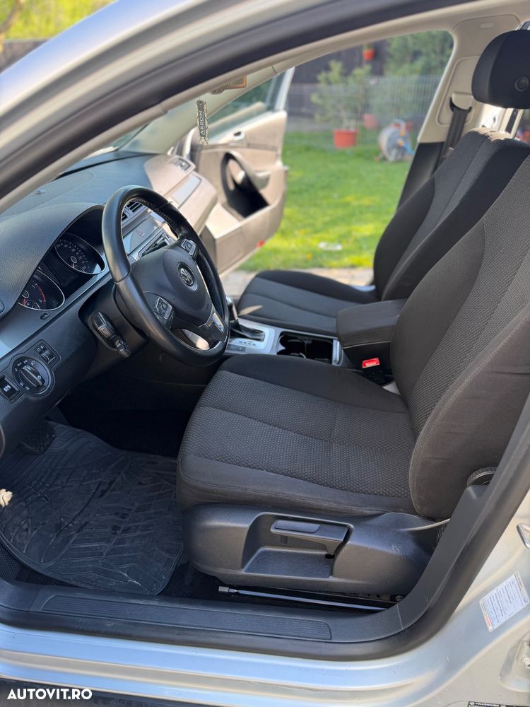 Volkswagen Passat - 15