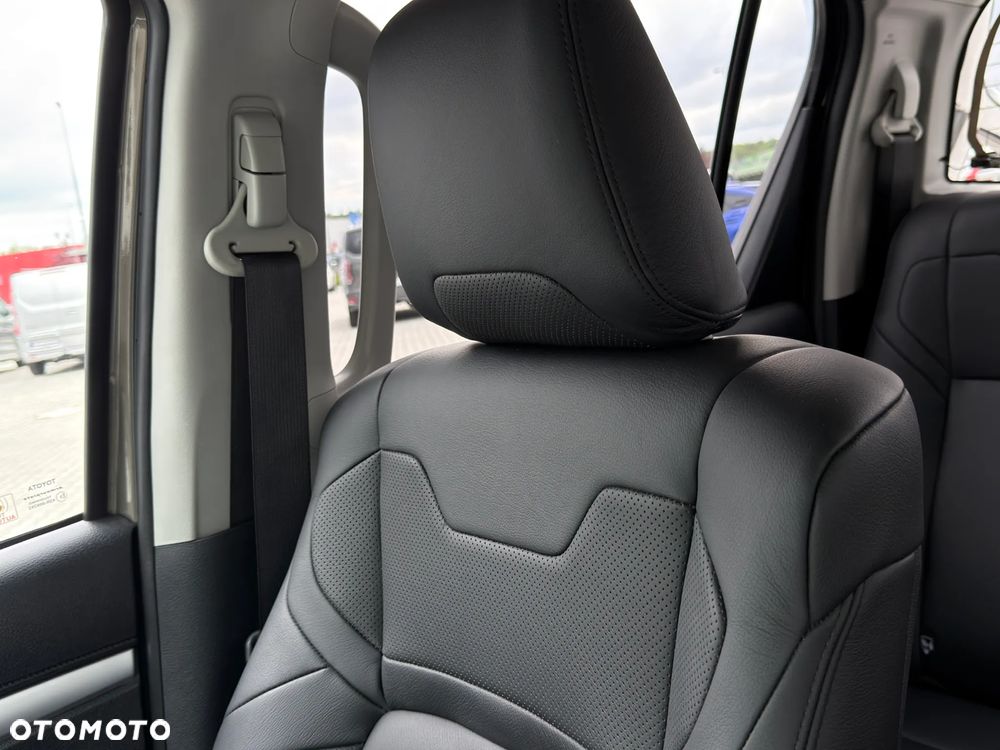 Toyota Hilux 2.8 D-4D Double Cab Invincible 4x4 - 38