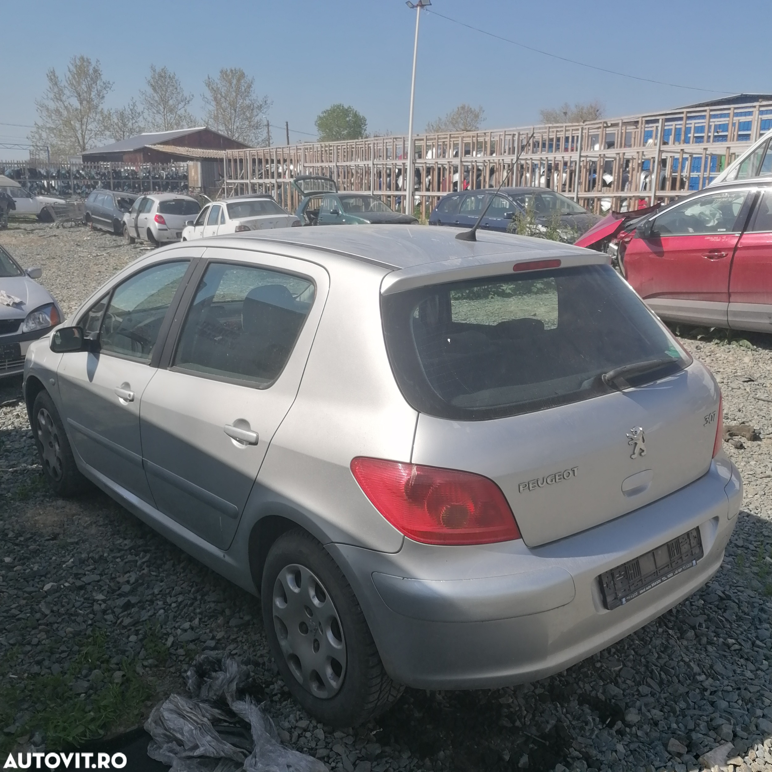 Dezmembrari  Peugeot 307  2000  > 0000 1.6 16V Benzina - 2