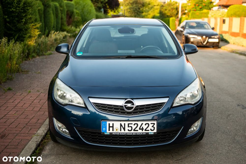 Opel Astra 1.6 ecoFLEX Start/Stop - 9