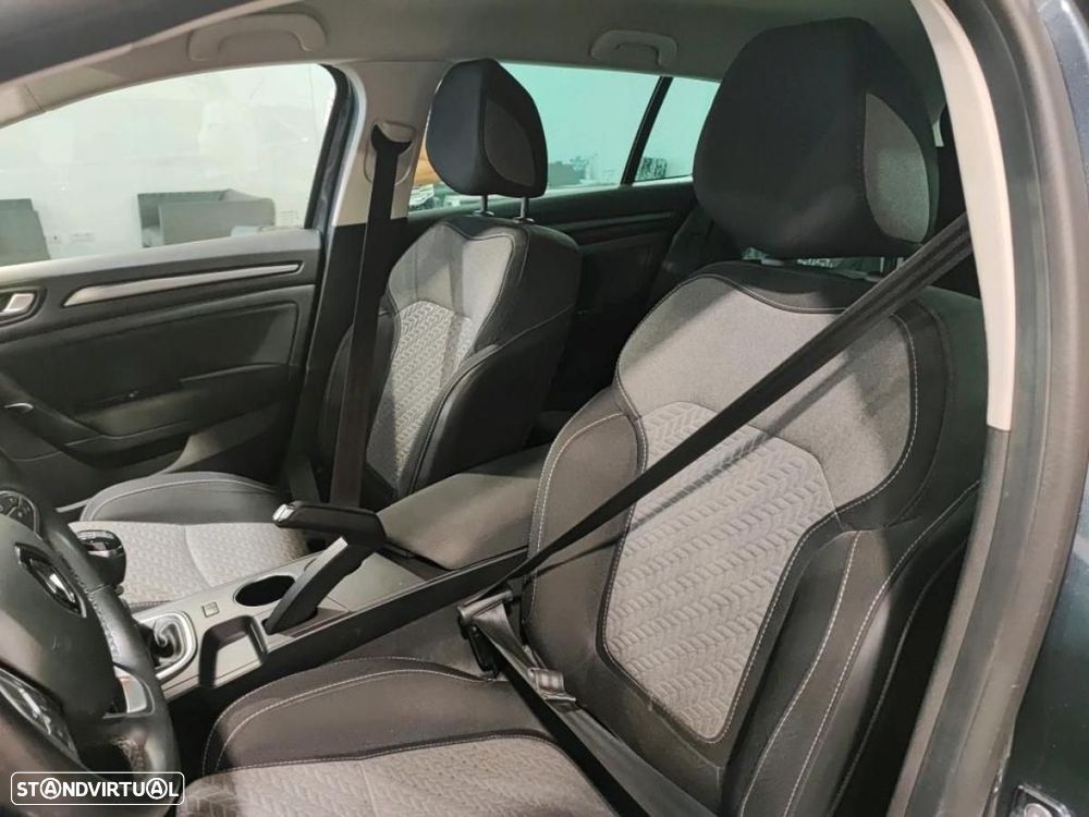Renault Mégane Sport Tourer 1.5 Blue dCi Limited - 4
