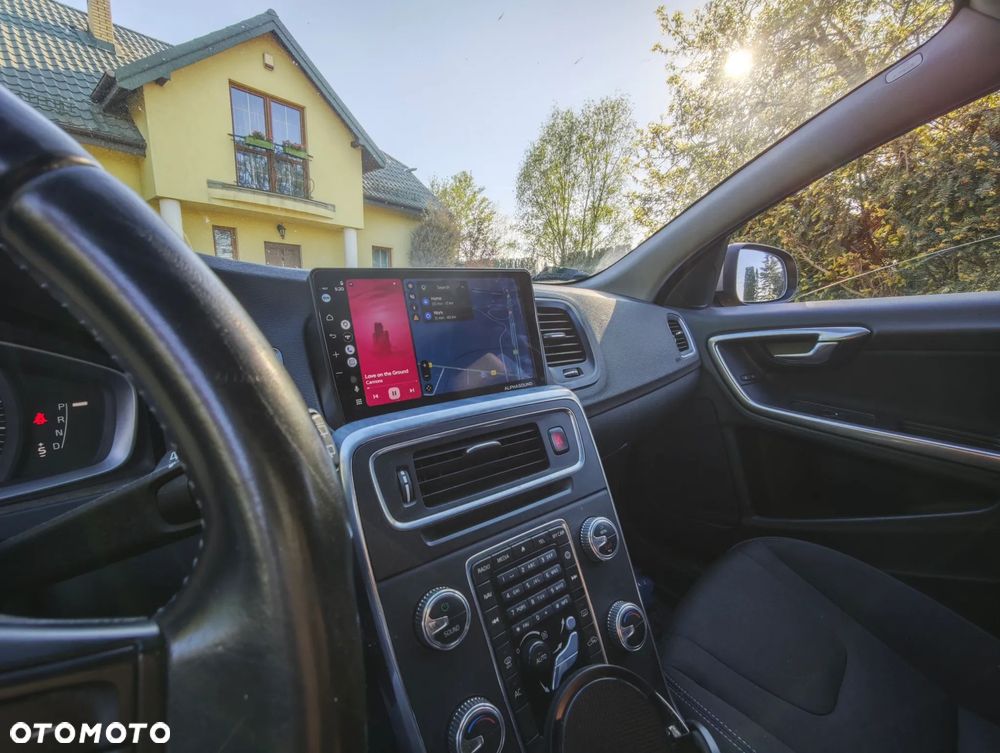 Volvo V60 D2 Kinetic - 1