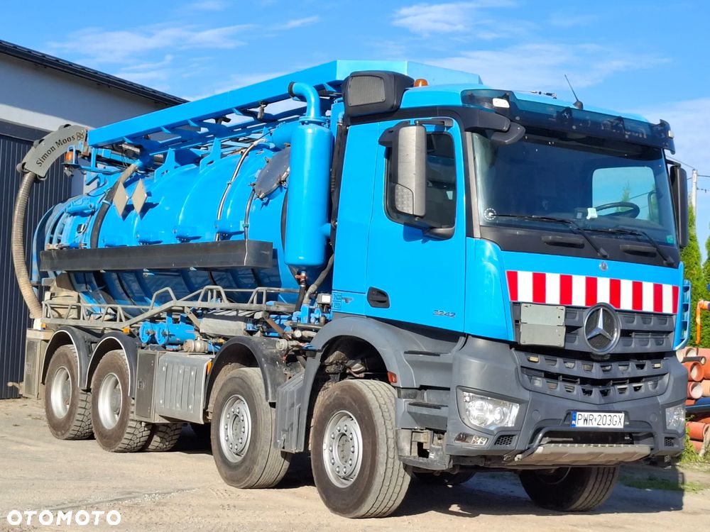 Mercedes-Benz Arocs