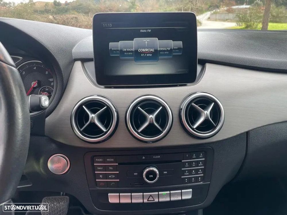 Mercedes-Benz B 180 - 28