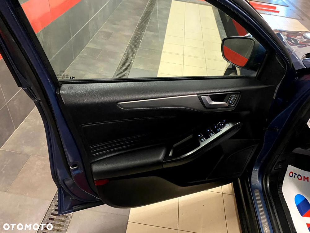 Ford Focus 1.5 EcoBlue Start-Stopp-System COOL&CONNECT DESIGN - 12