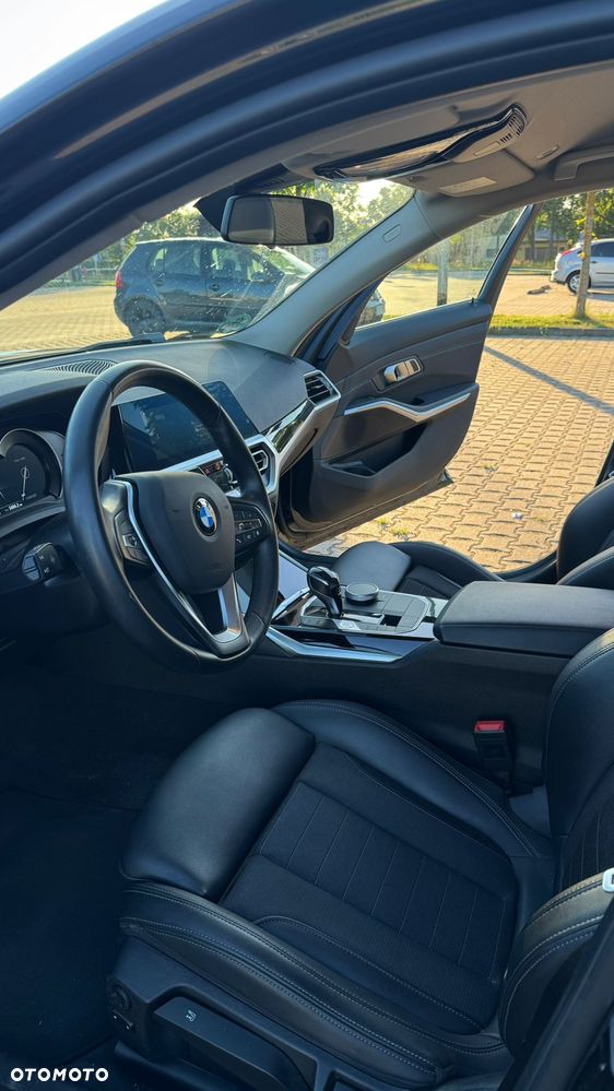 BMW Seria 3 320d Sport Line Shadow sport - 20
