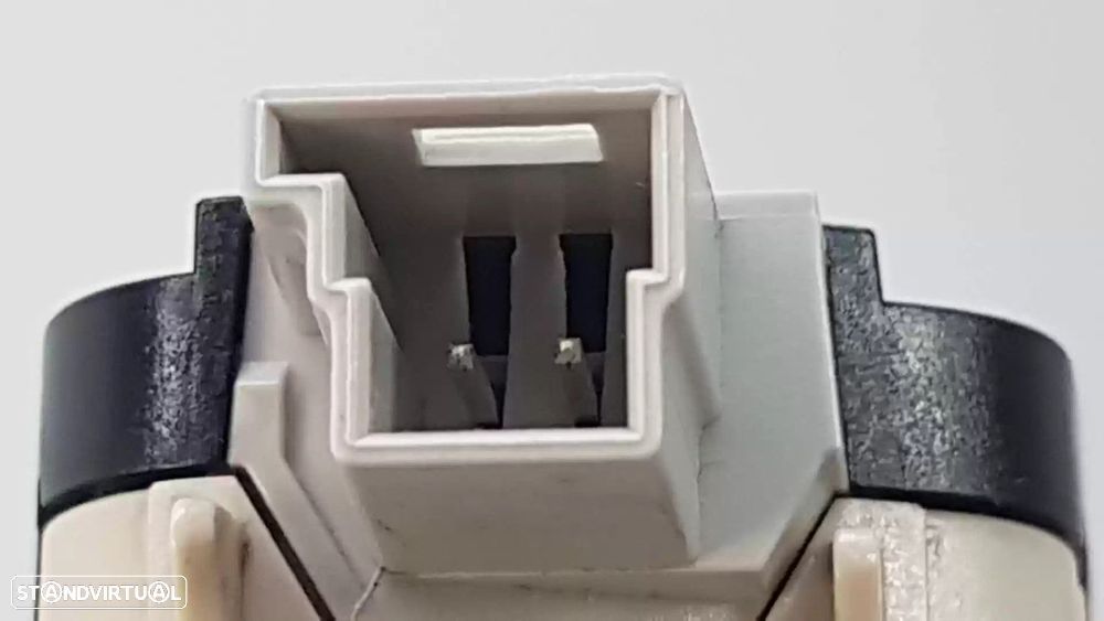 LUZ INTERIOR TRASEIRA MERCEDES-BENZ GLC COUPE 2018 -A0009064401 - 3