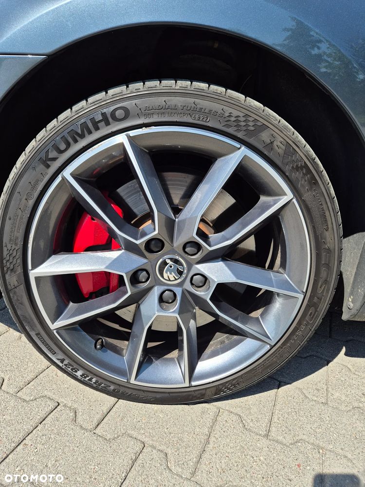 Skoda Octavia 2.0 TDI DSG RS - 7