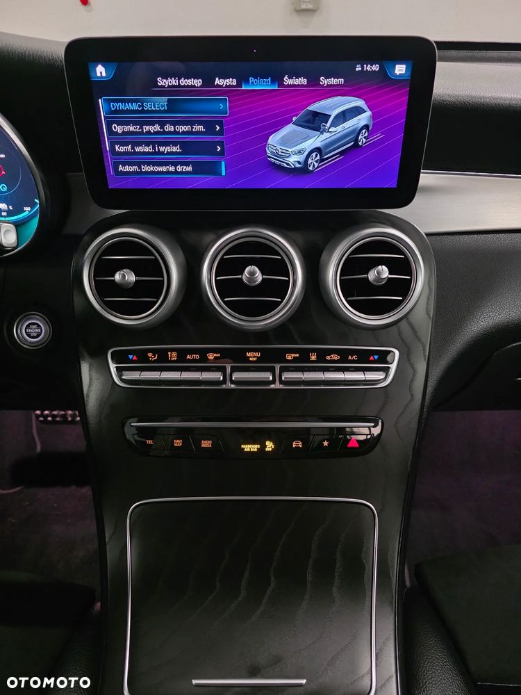 Mercedes-Benz GLC 300 de 4Matic 9G-TRONIC AMG Line Plus - 11