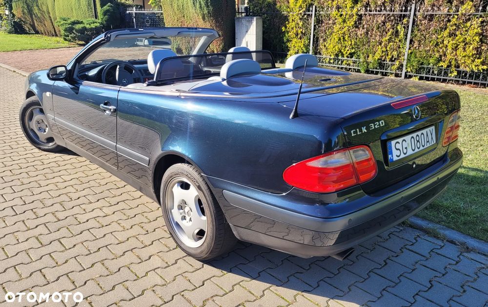 Mercedes-Benz CLK 320 - 20