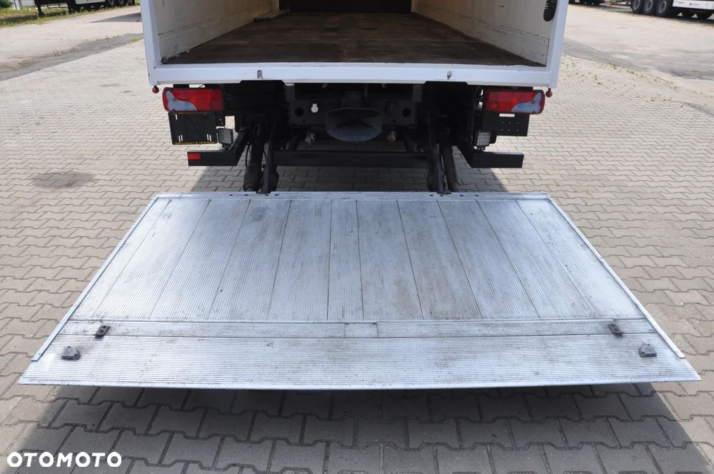 MAN TGL 12.220  USZKODZONY SILNIK - 19