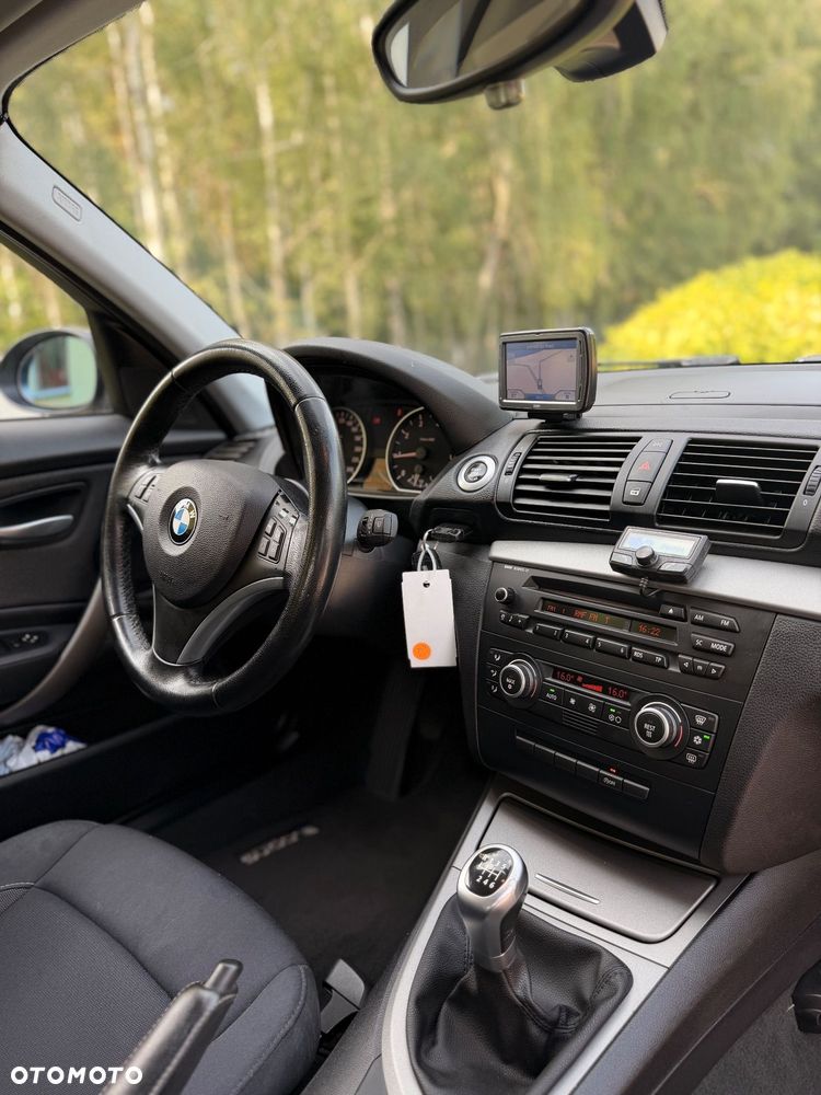 BMW Seria 1 118i Edition Sport - 25