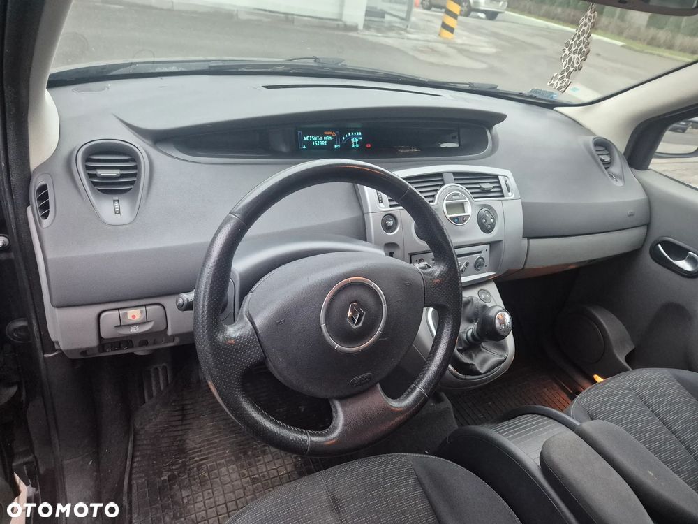 Renault Scenic 1.9 dCi FAP Privilege - 9
