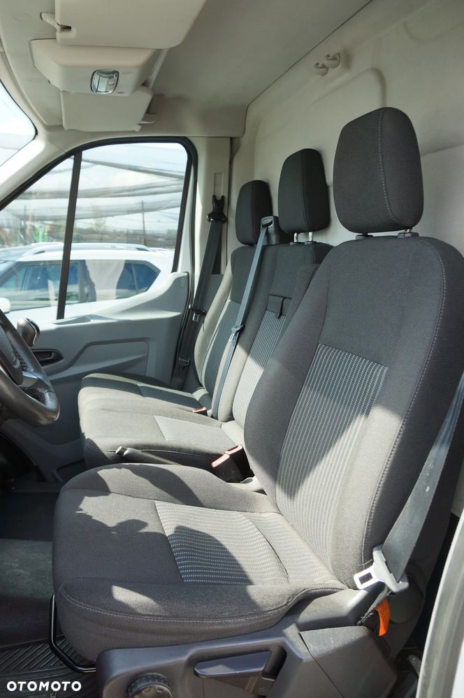 Ford Transit - 22