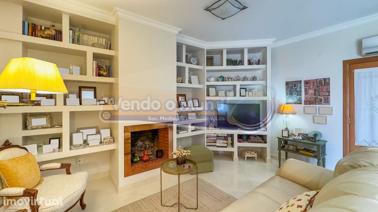 Apartamento T4 em Benavente (B602) - Grande imagem: 2/34