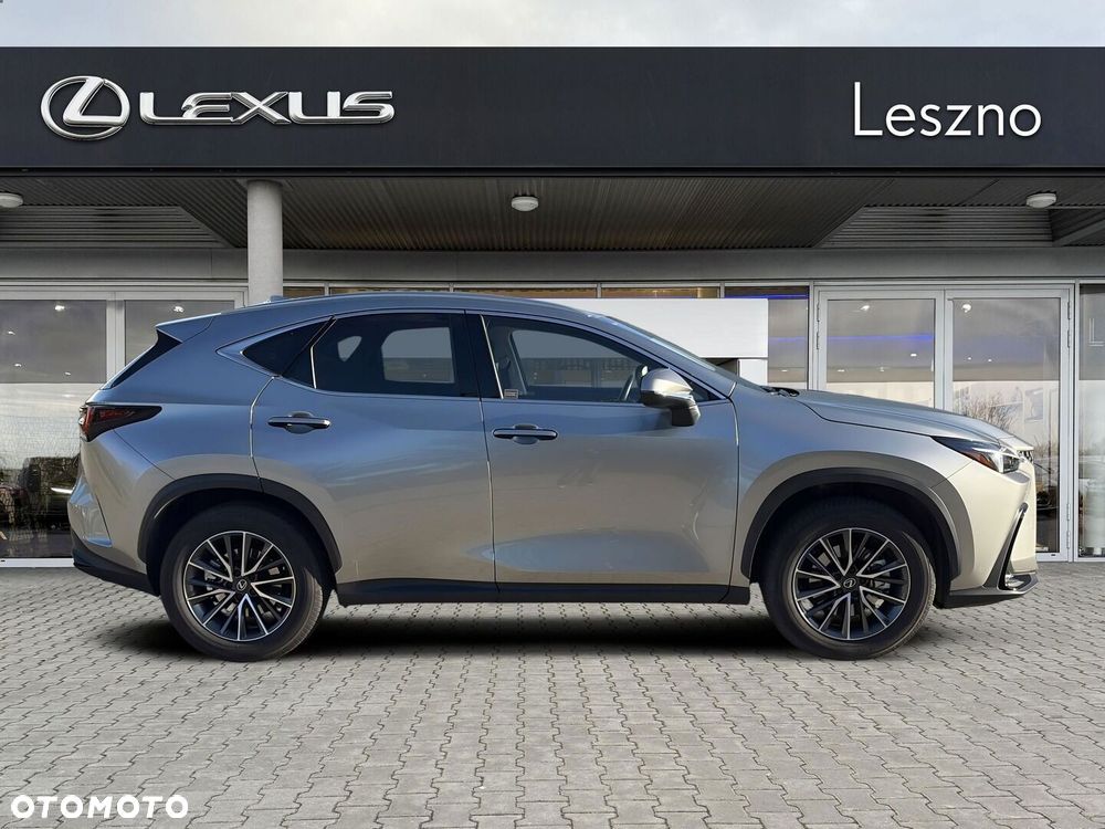 Lexus NX 350h Prestige 2WD - 11