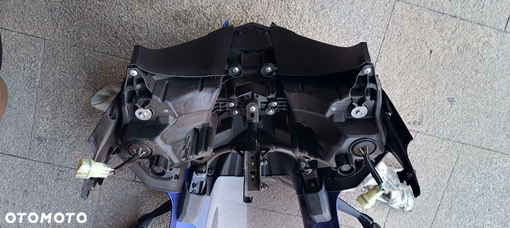 YAMAHA R3 LAMPA REFLEKORT CZASZA OWIEWKA STELAŻ 2019 - 21